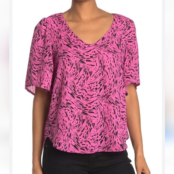 NWT Lush Flutter Sleeve Top - Picture 2 of 10